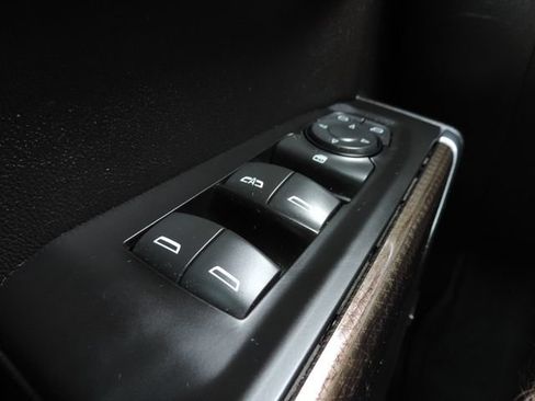 Used 2020 Chevrolet Silverado 1500 RST w/ Texas Edition AWD/4WD image 27