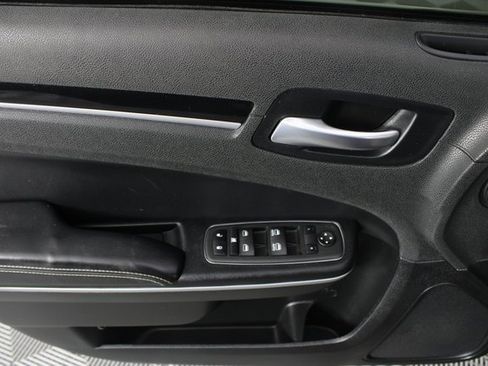 Used 2022 Chrysler 300 S image 14