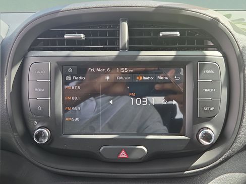 New 2025 Kia Soul LX image 17