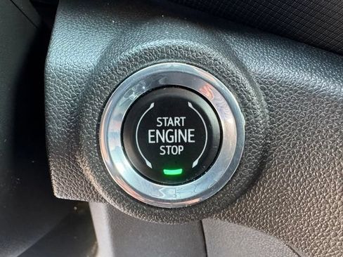 Used 2022 Chevrolet TrailBlazer RS FWD image 33