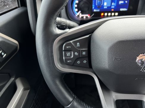 Used 2023 Ford Bronco Wildtrak AWD/4WD image 28