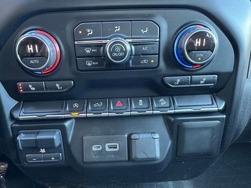 Used 2020 Chevrolet Silverado 1500 RST image 22