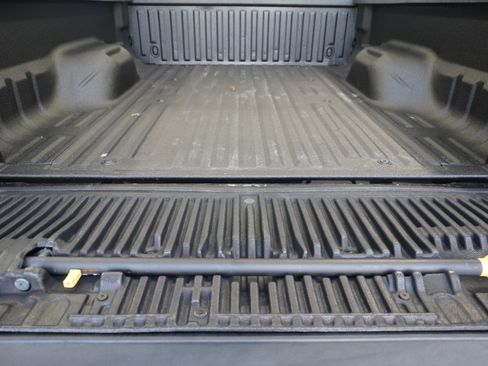 Used 2015 Ford F250 Lariat w/ Lariat Ultimate Package image 23