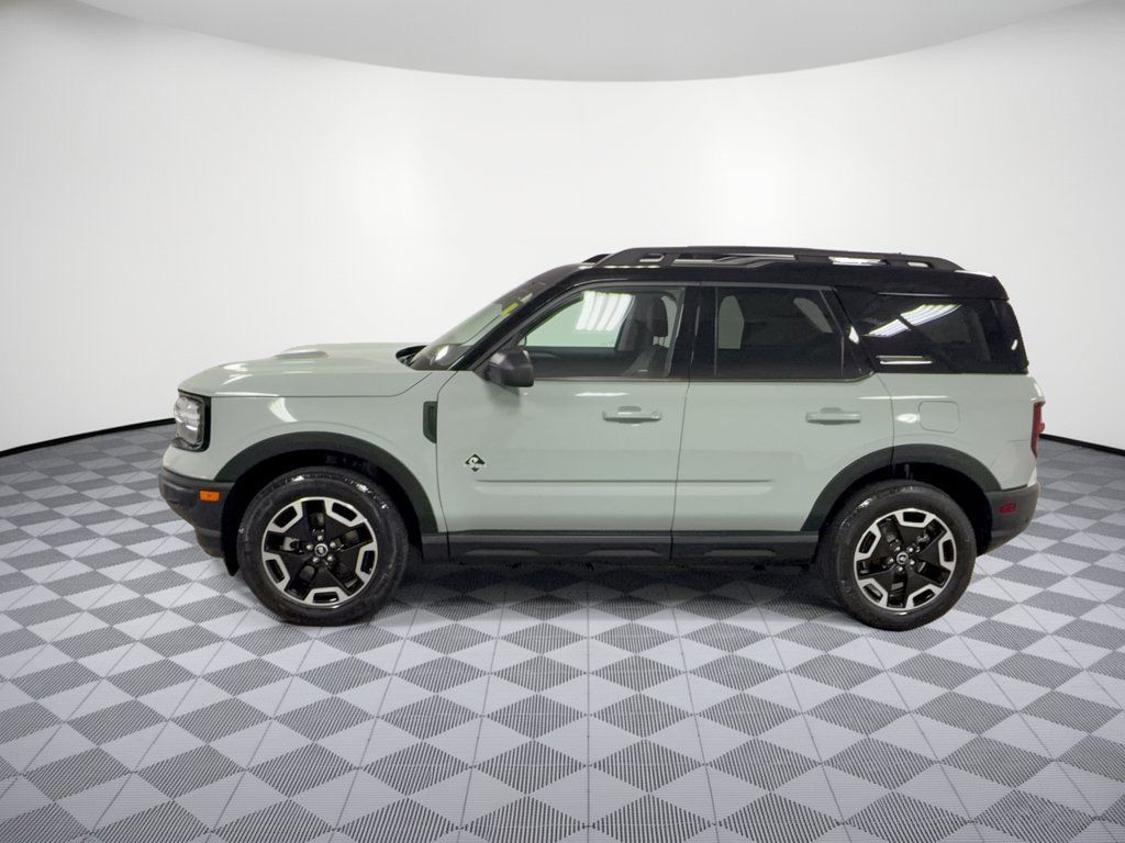Used 2024 Ford Bronco Sport Outer Banks AWD/4WD image 2