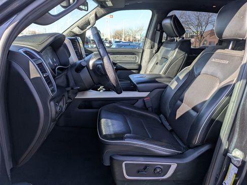 Used 2019 RAM 1500 Laramie image 24