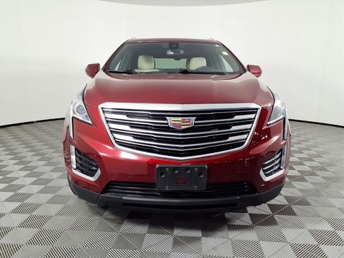 Used 2017 Cadillac XT5 Luxury w/ Driver Awareness Package image 2