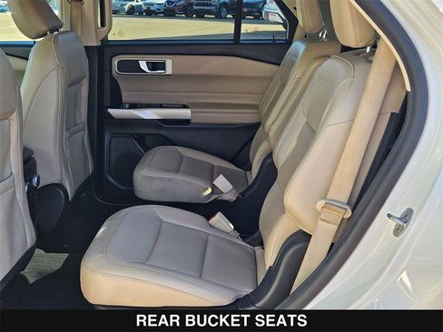 Used 2021 Ford Explorer XLT w/ Equipment Group 202A image 17