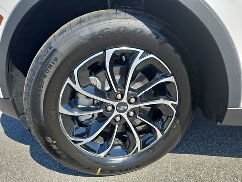 New 2026 Lincoln Nautilus Premier w/ Equipment Group 102A AWD/4WD image 34