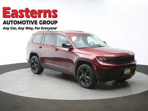 Used 2023 Jeep Grand Cherokee L Laredo image 49