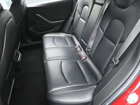 Used 2018 Tesla Model 3 Long Range RWD image 30