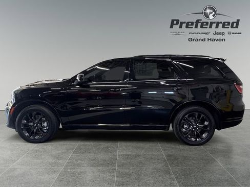 Used 2025 Dodge Durango R/T w/ Blacktop Package AWD/4WD image 9