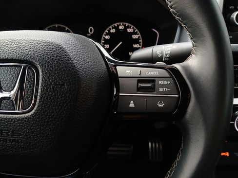 Used 2025 Honda Civic Sport image 25