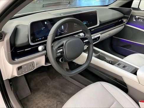 Used 2025 Hyundai Ioniq 6 SEL RWD image 13