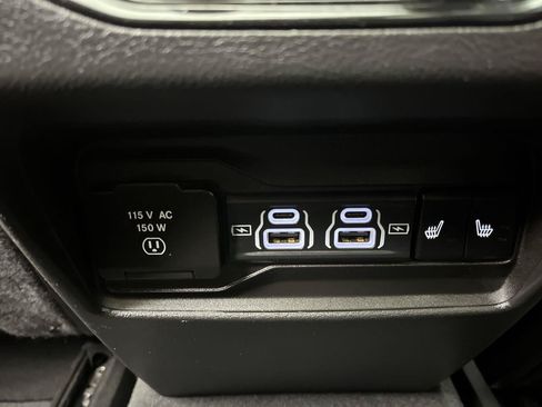 Used 2023 Jeep Grand Cherokee 4WD 4xe image 15