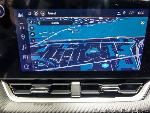 New 2026 Chevrolet Equinox LT FWD image 16