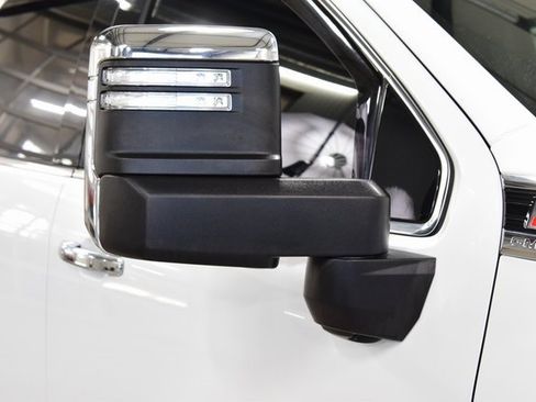 Used 2023 GMC Sierra 3500 Denali w/ Denali Ultimate Package image 16