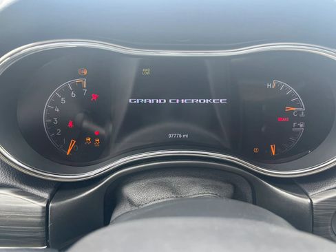 Used 2019 Jeep Grand Cherokee Limited AWD/4WD image 38