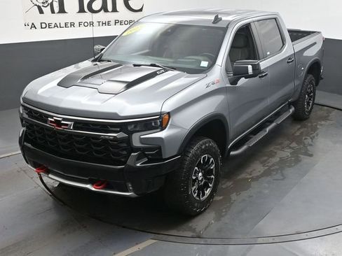 Used 2023 Chevrolet Silverado 1500 ZR2 w/ Technology Package AWD/4WD image 44