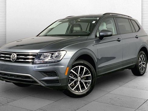 Used 2021 Volkswagen Tiguan S FWD image 12