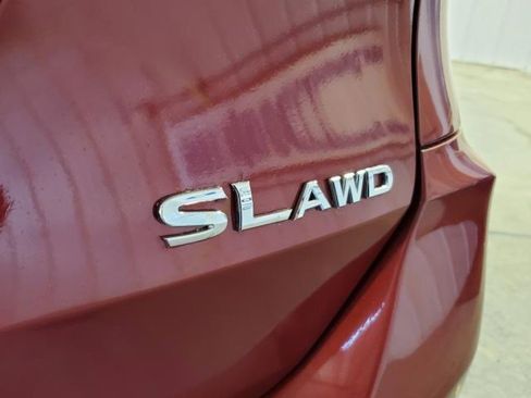 Used 2018 Nissan Rogue S AWD/4WD image 7