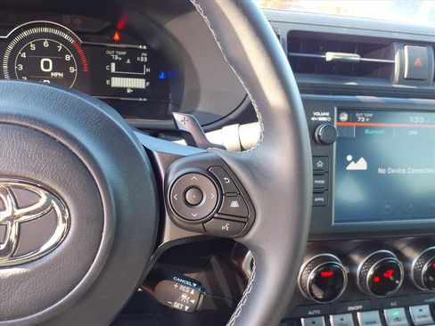 Used 2024 Toyota GR86 Premium image 13