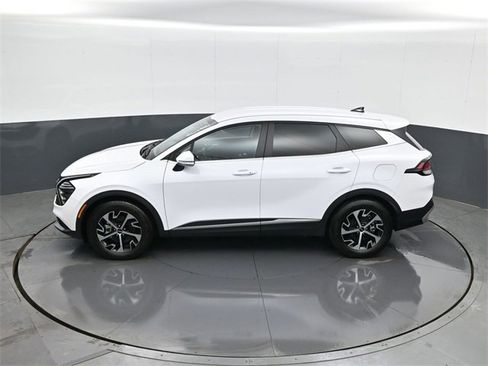 Used 2024 Kia Sportage EX image 20