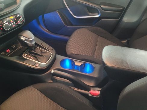 Used 2020 Kia Soul LX image 26