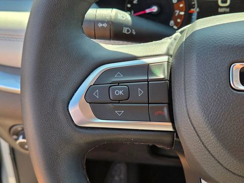 Used 2025 Jeep Compass Limited AWD/4WD image 27