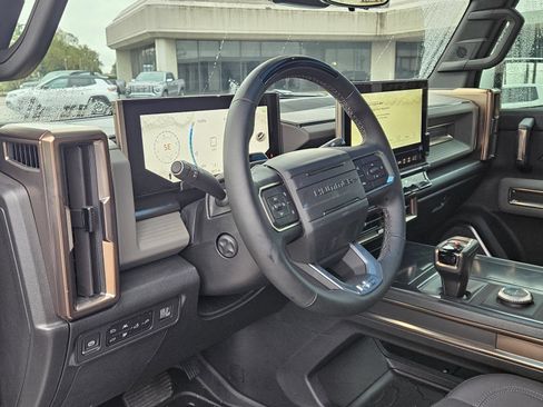 New 2025 GMC Hummer EV 3X AWD/4WD image 11