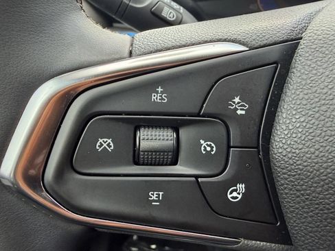 Used 2024 Chevrolet Trax LT w/ Driver Confidence Package FWD image 23