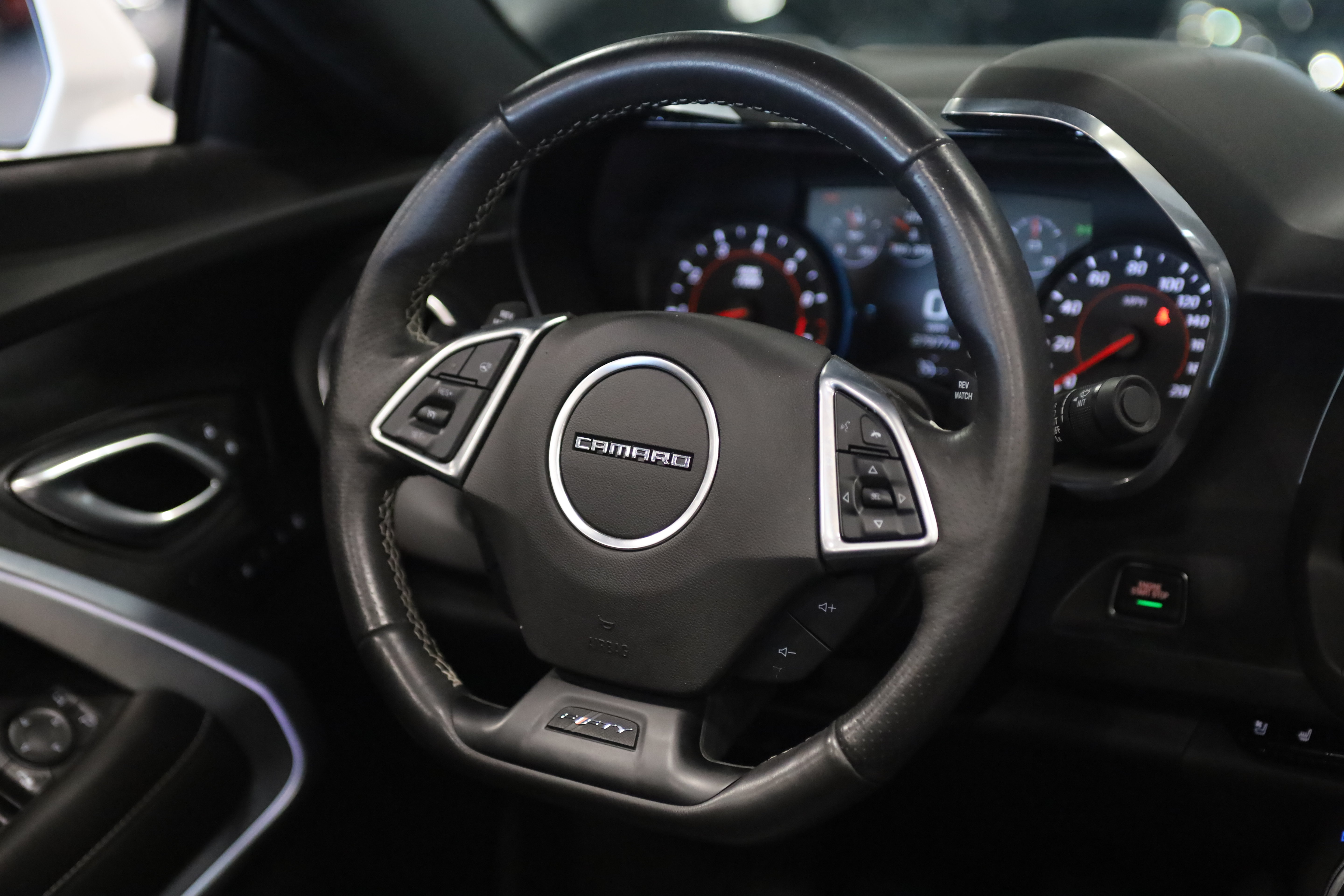 Used 2017 Chevrolet Camaro SS RWD image 32