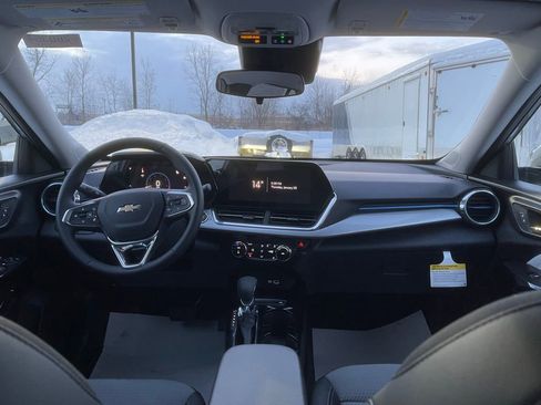 New 2026 Chevrolet Trax LT w/ Driver Confidence Package image 21