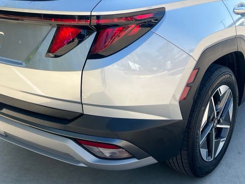 Used 2025 Hyundai Tucson SEL FWD image 14