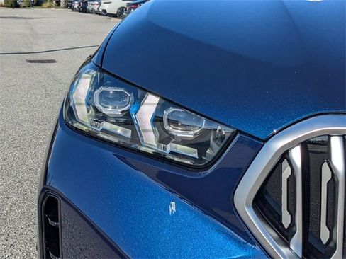 New 2026 BMW X6 xDrive40i w/ Premium Package image 10