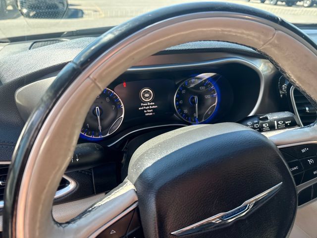 Used 2018 Chrysler Pacifica Limited FWD image 13