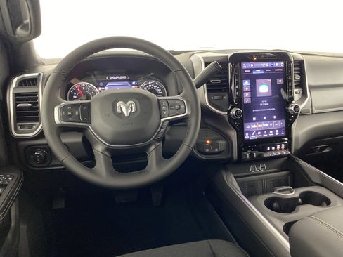 New 2026 RAM 2500 Big Horn AWD/4WD image 17