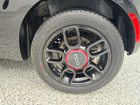 Used 2015 FIAT 500 Pop image 9