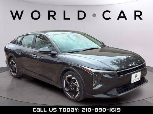 Used 2025 Kia K4 EX FWD image 1