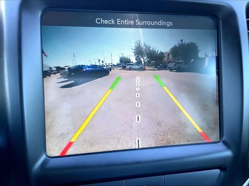 Used 2018 Jeep Cherokee Limited FWD image 25