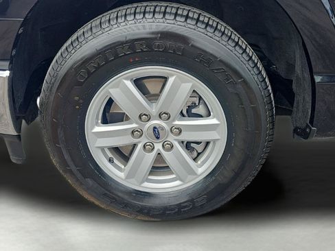 Used 2023 Ford F150 XLT RWD image 12