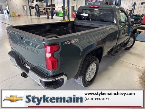 Used 2025 Chevrolet Silverado 2500 LT w/ Convenience Package image 19