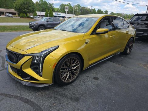 Used 2026 Cadillac CT5 V Blackwing w/ Carbon Fiber 2 Package image 2