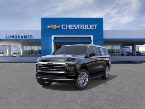 New 2026 Chevrolet Suburban LT w/ LPO, Dark Essentials Package image 8