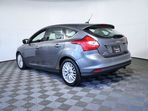 Used 2012 Ford Focus SEL FWD image 6