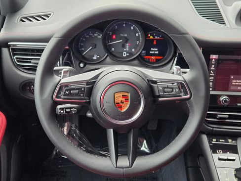 New 2026 Porsche Macan AWD/4WD image 15