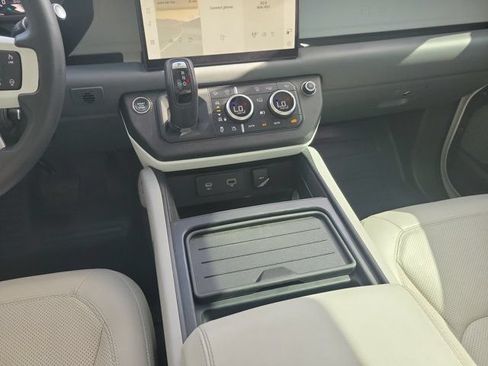 Used 2023 Land Rover Defender 130 First Edition AWD/4WD image 22