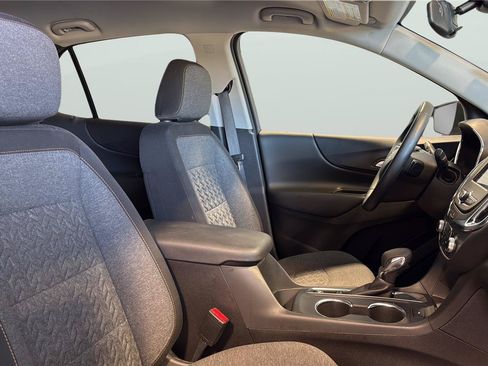 Used 2024 Chevrolet Equinox LT FWD image 15