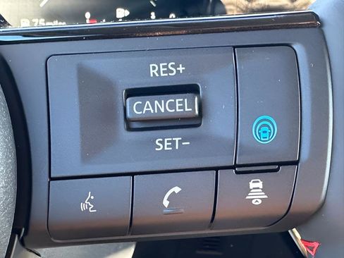 New 2026 Nissan Kicks SR w/ SR Premium Package AWD/4WD image 23