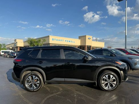 Used 2023 Nissan Rogue SV AWD/4WD image 18