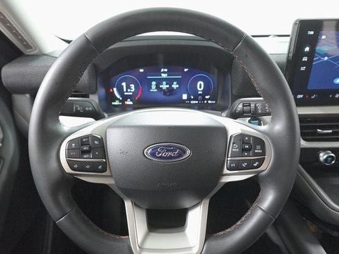Certified 2025 Ford Explorer Active image 13